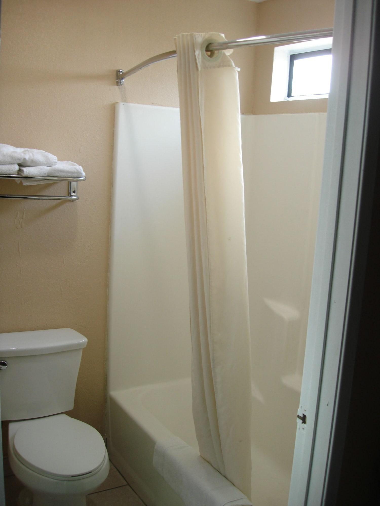 Hotel 6 Bakersfield, Ca South