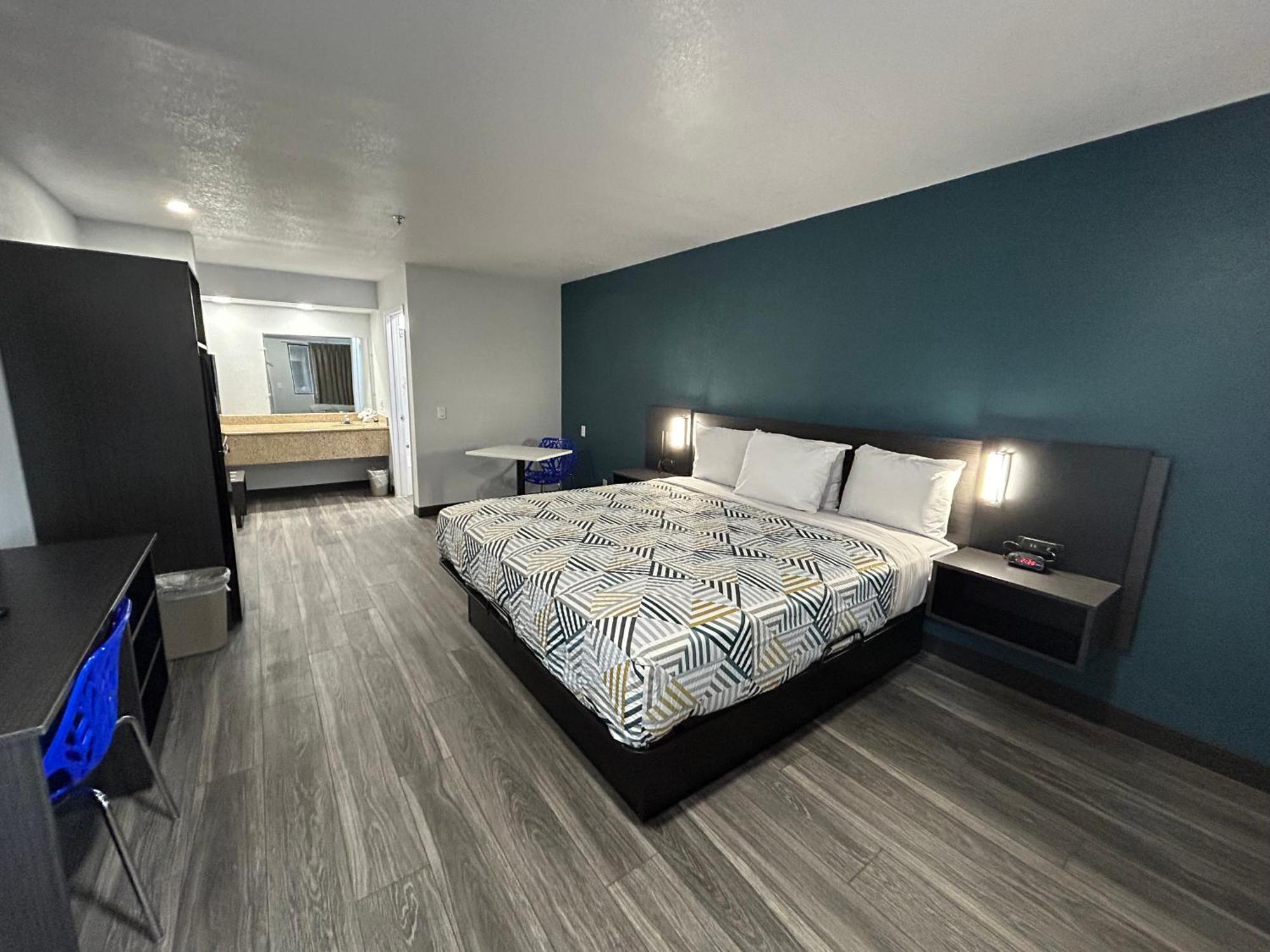 6 Bakersfield, Ca South 2*