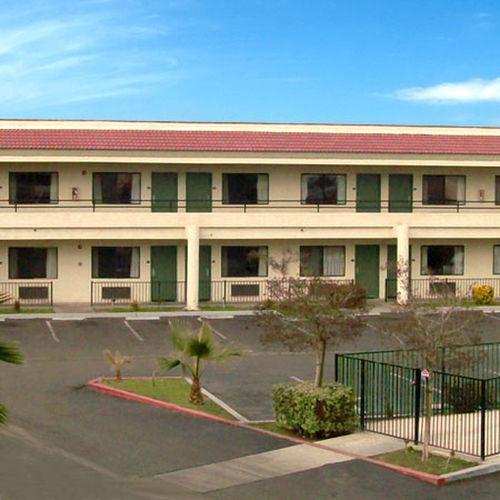 6 Bakersfield, Ca South 2* Bakersfield